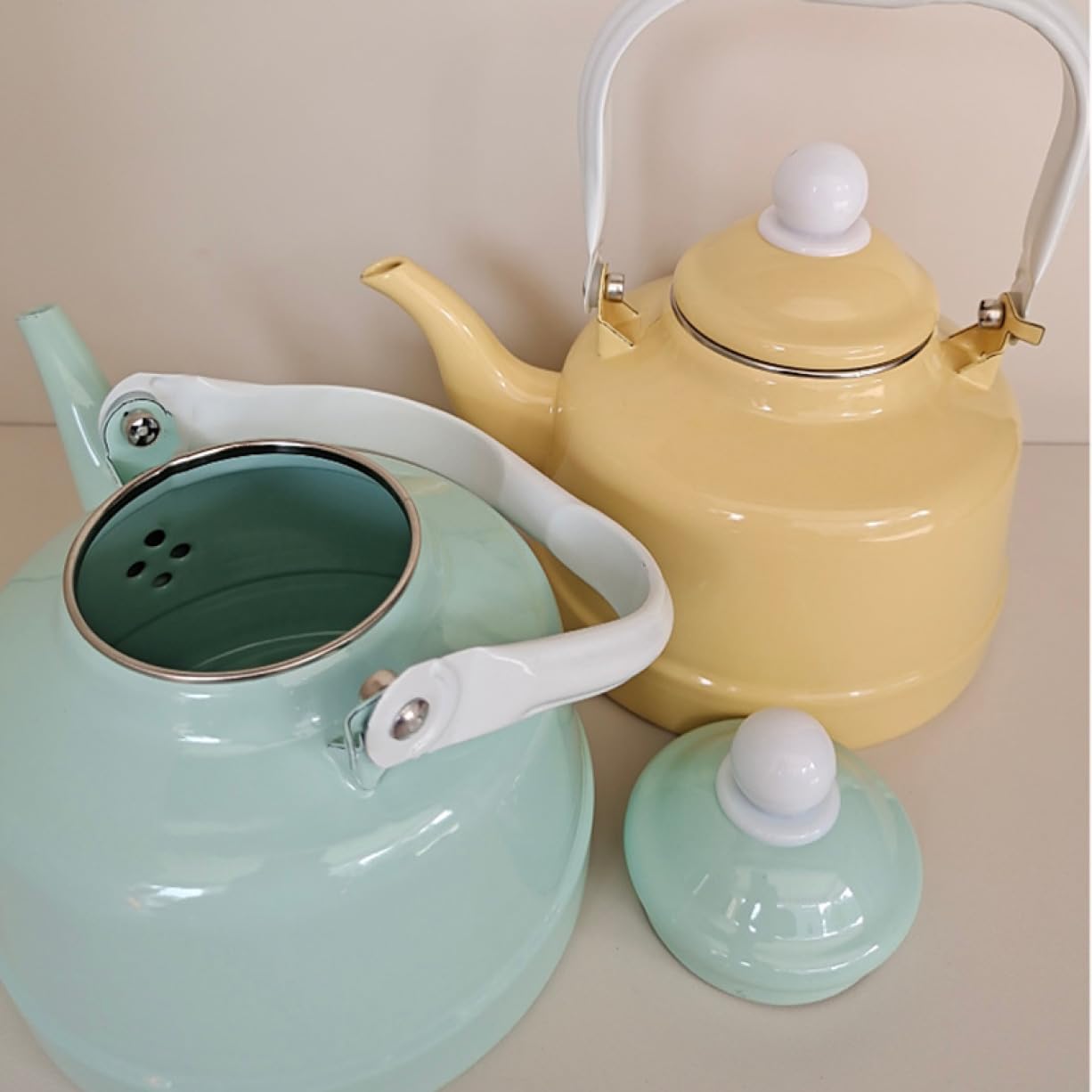 レトロ　リブデザイン水筒　ヤカン　お茶入れ　インテリア　キャンプ Amazon | [LISHAwanzhu] レトロホーローケトル おしゃれ やかん